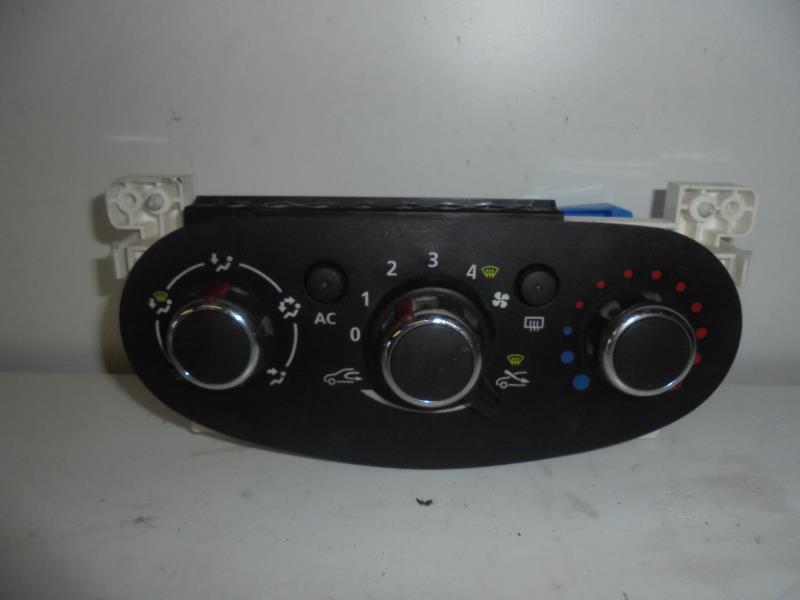 Commande chauffage DACIA SANDERO 2 PHASE 1 Essence - 1