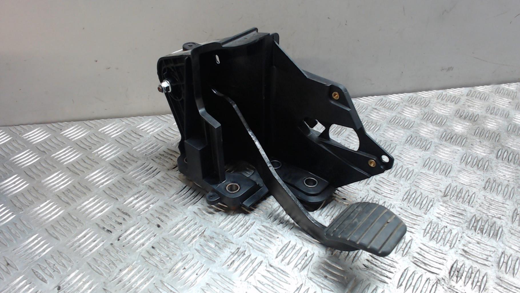 Pedale de frein RENAULT MASTER 3 PHASE 2  - 1