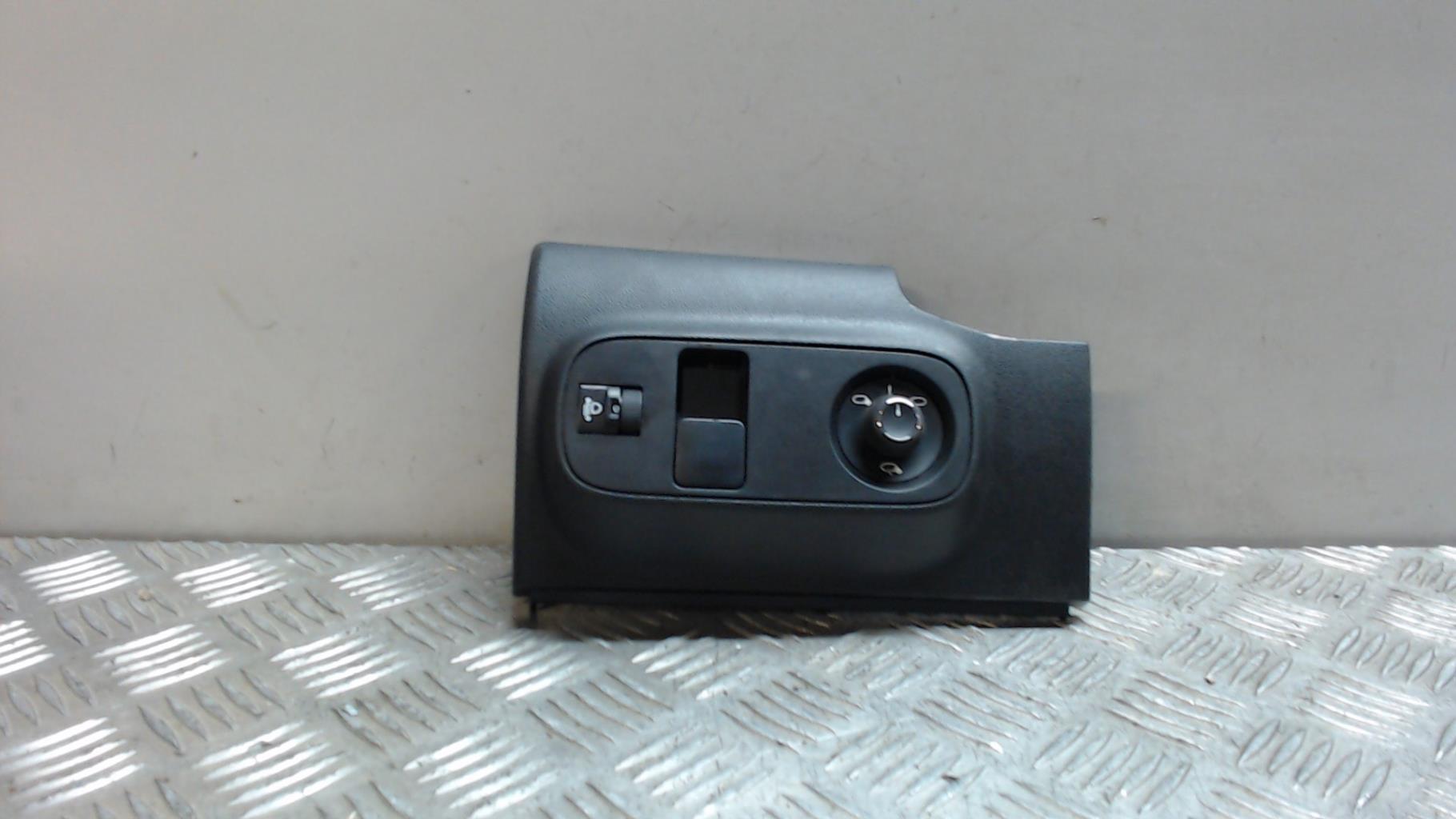 Commande retroviseurs CITROEN C3 3 PHASE 2 Diesel - 1