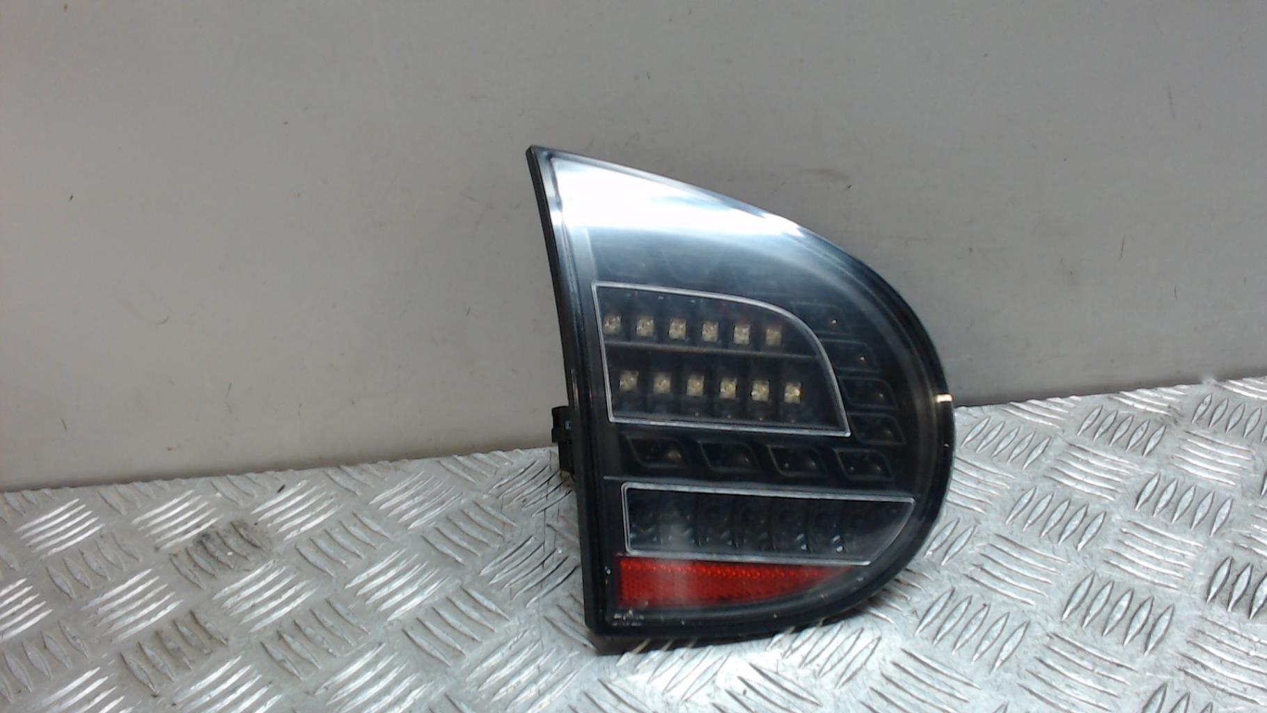 Feu arriere secondaire gauche (feux) VOLKSWAGEN GOLF 5 Diesel - 1