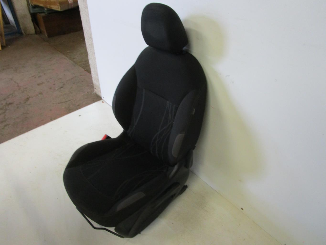 Siege avant gauche PEUGEOT 208 1 PHASE 1  - 1