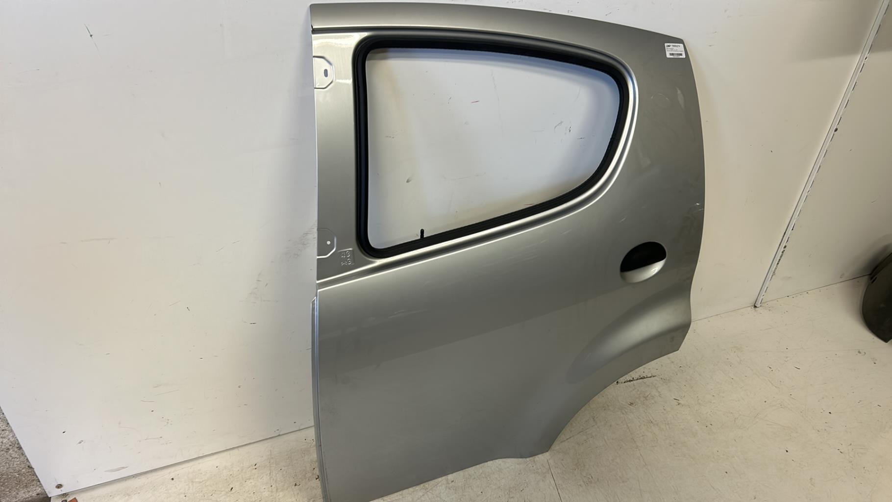Porte arriere gauche CITROEN C1 1 PHASE 2 Essence - 1