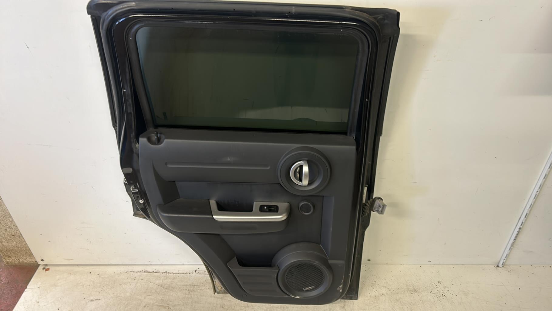 Porte arriere gauche DODGE NITRO Diesel - 1