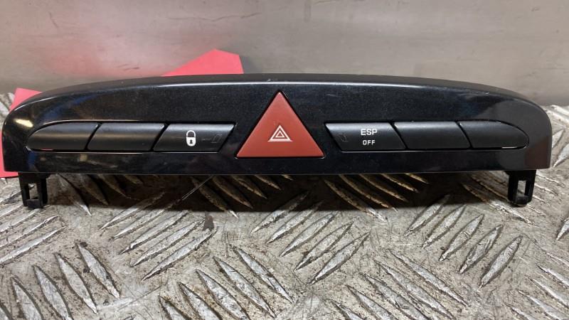 Bouton de warning PEUGEOT 308 1 PHASE 2 Diesel - 1