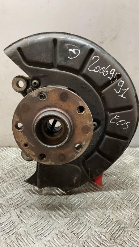 Moyeu avant gauche VOLKSWAGEN EOS CABRIO PHASE 1 Diesel - 1