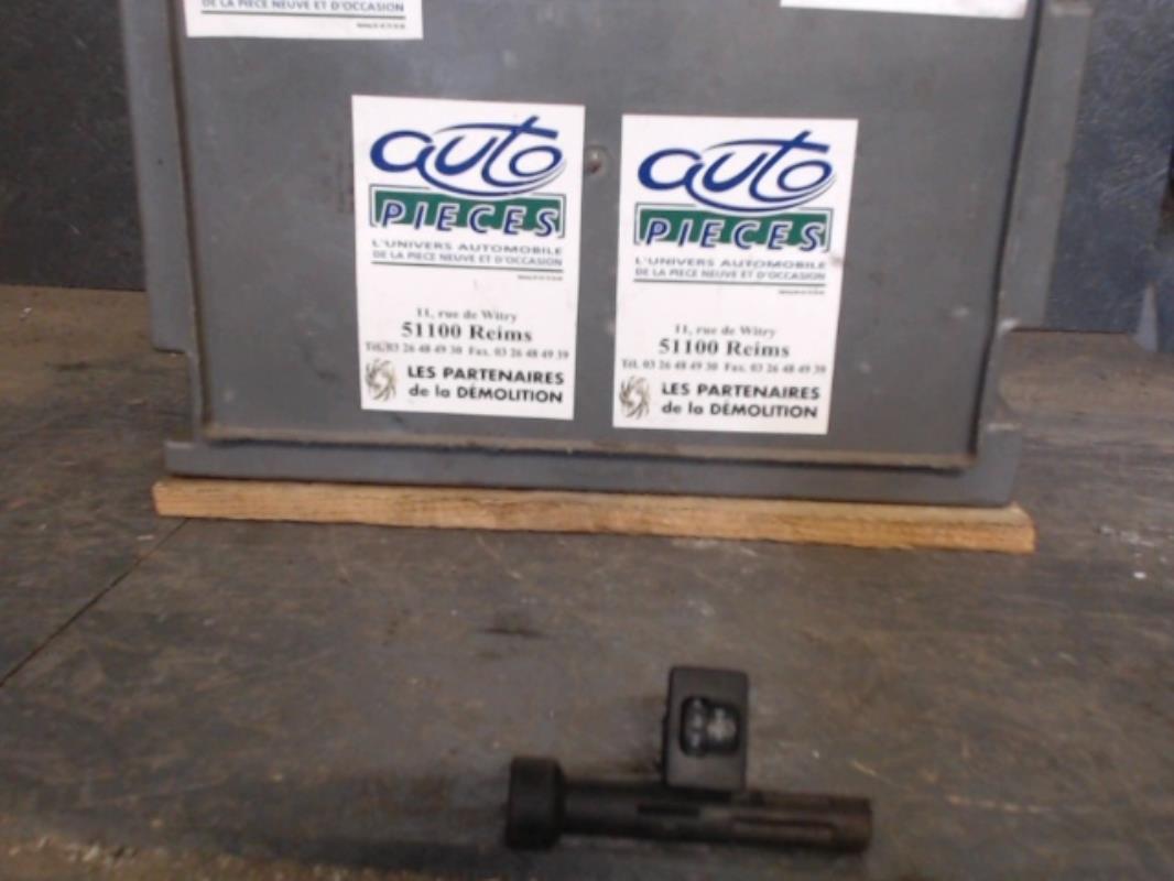 Commande de reglage hauteur de phare TOYOTA IQ Essence - 1