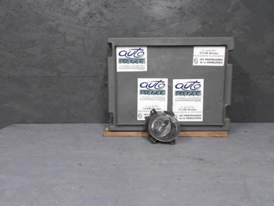 Anti brouillard droit (feux) FORD MONDEO 2 Diesel - 1
