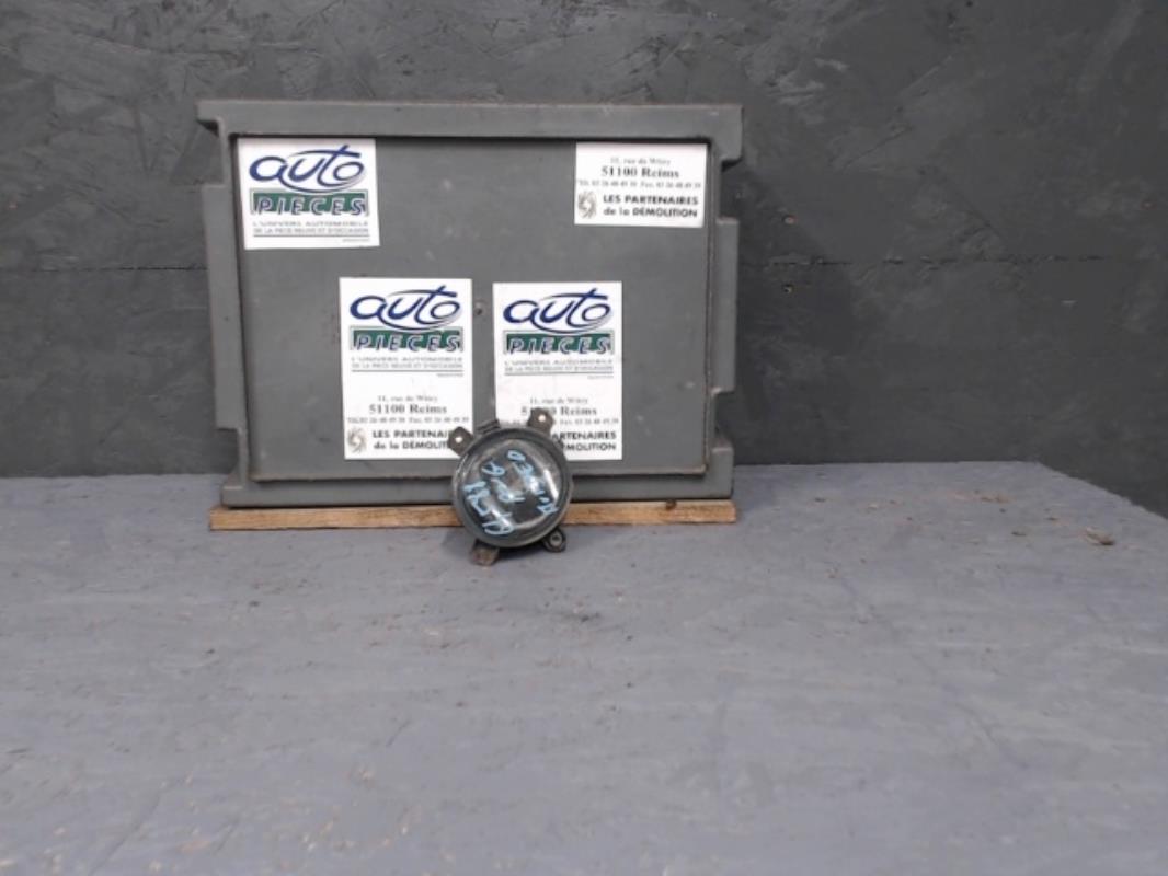 Anti brouillard gauche (feux) FORD MONDEO 2 Diesel - 1