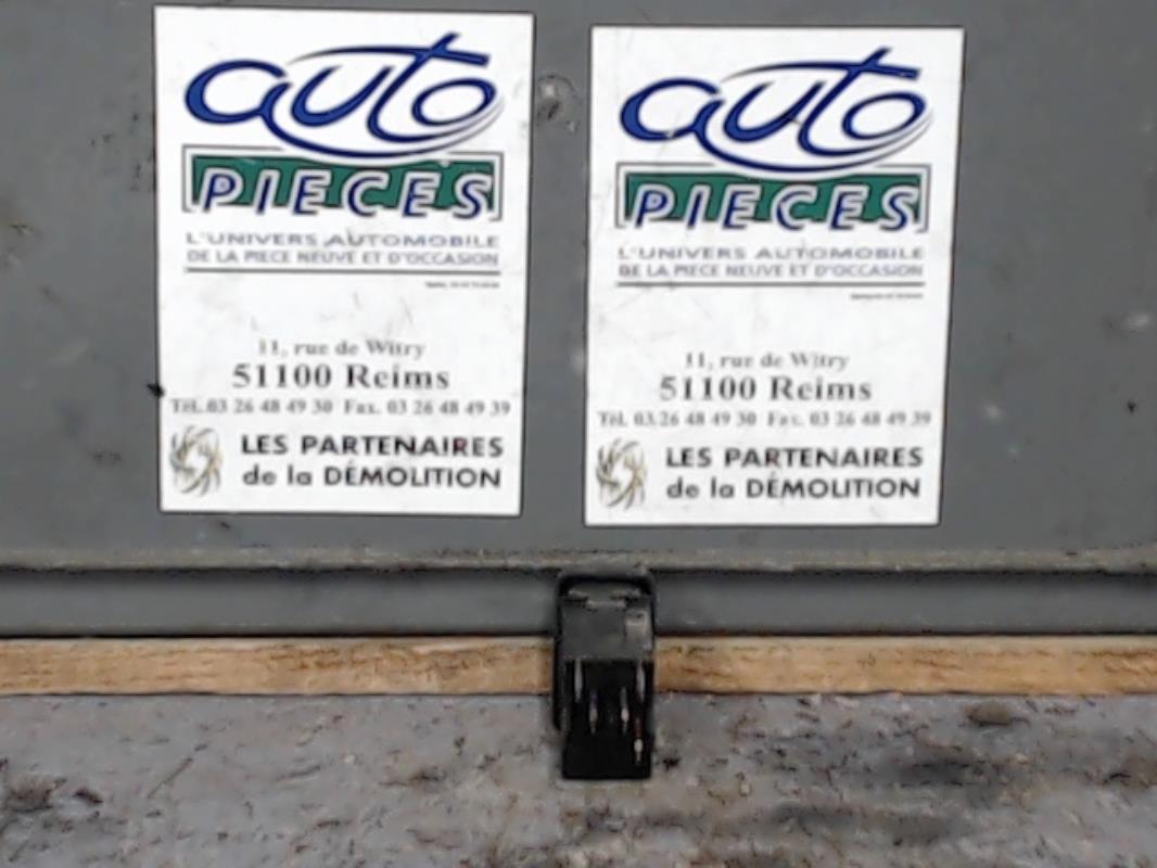 Bouton/Interrupteur VOLKSWAGEN TRANSPORTER 4 PHASE 2 Diesel - 1