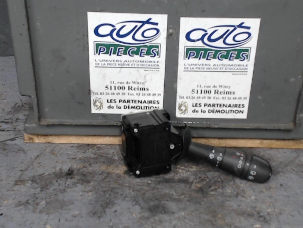 Commodo d'essuie glaces RENAULT CAPTUR 1 PHASE 2 Diesel - 1
