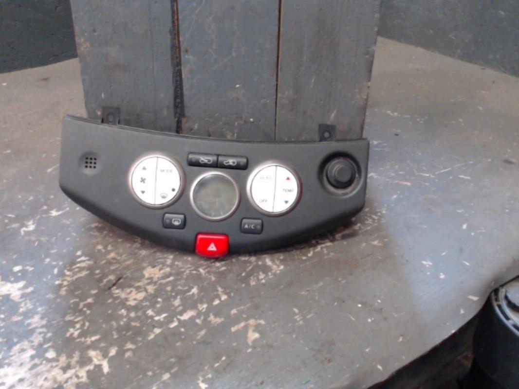 Commande chauffage NISSAN MICRA 3 PHASE 1 Essence - 1