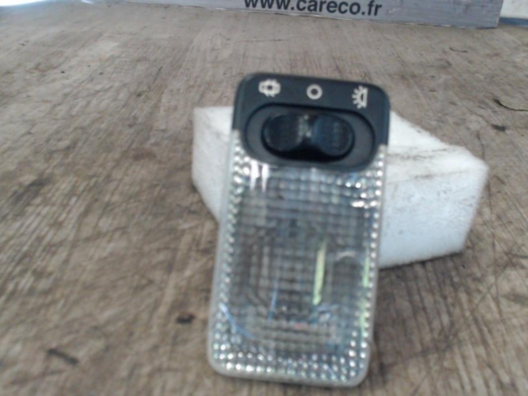 Eclairage de plafonnier PEUGEOT 206 PHASE 1 Diesel - 1