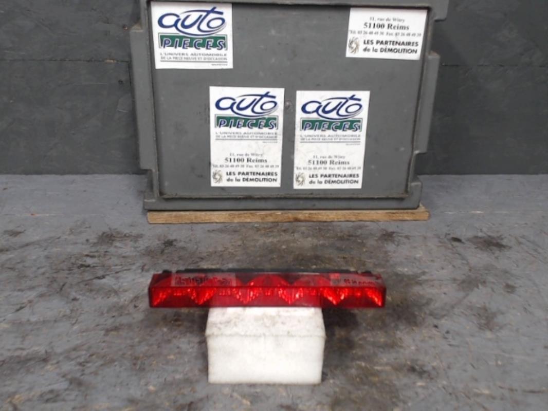 Feu arriere stop central FORD MONDEO 1 PHASE 2 Diesel - 1