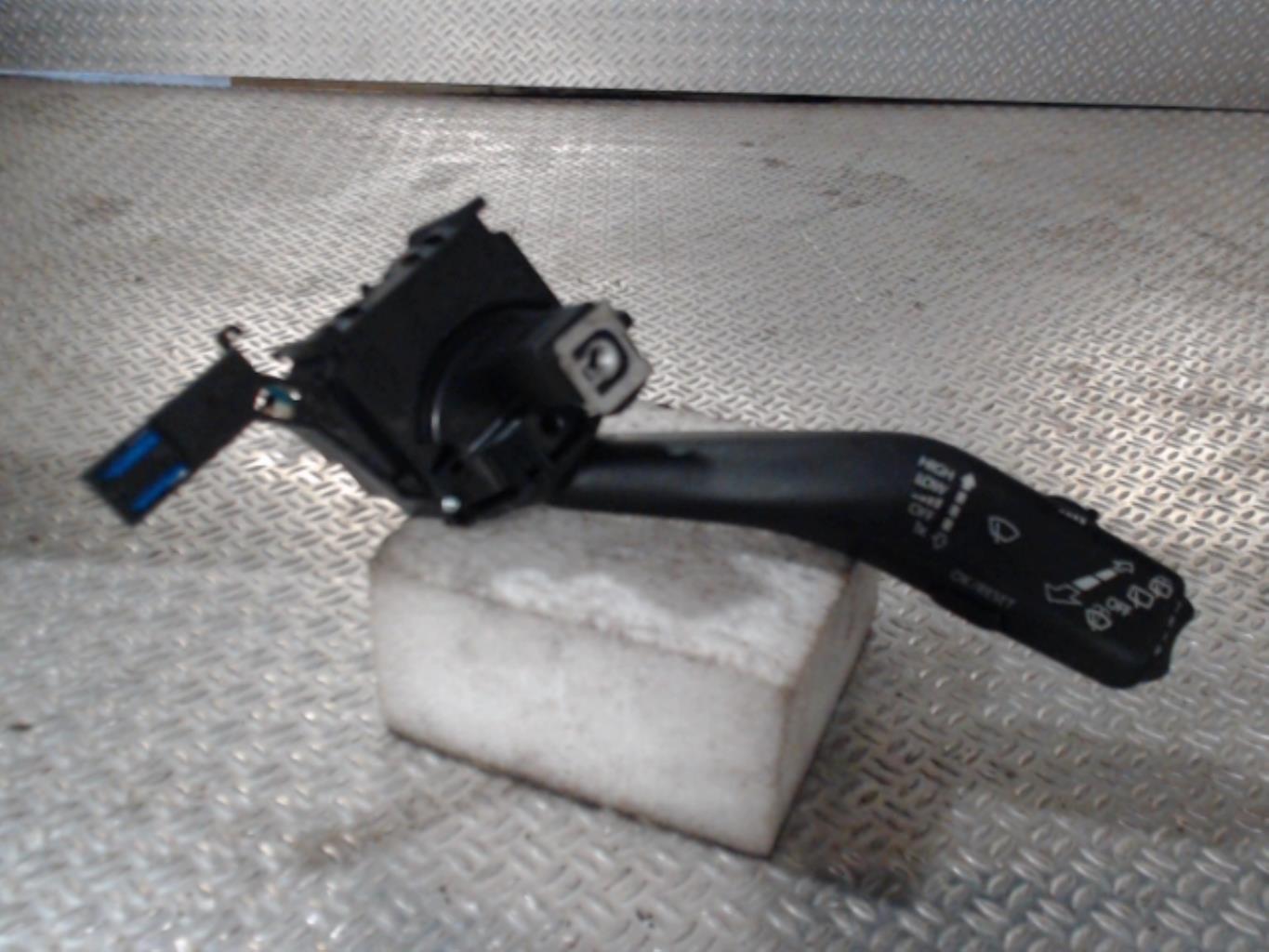 Commodo d'essuie glaces VOLKSWAGEN TOURAN 1 PHASE 2 Diesel - 1