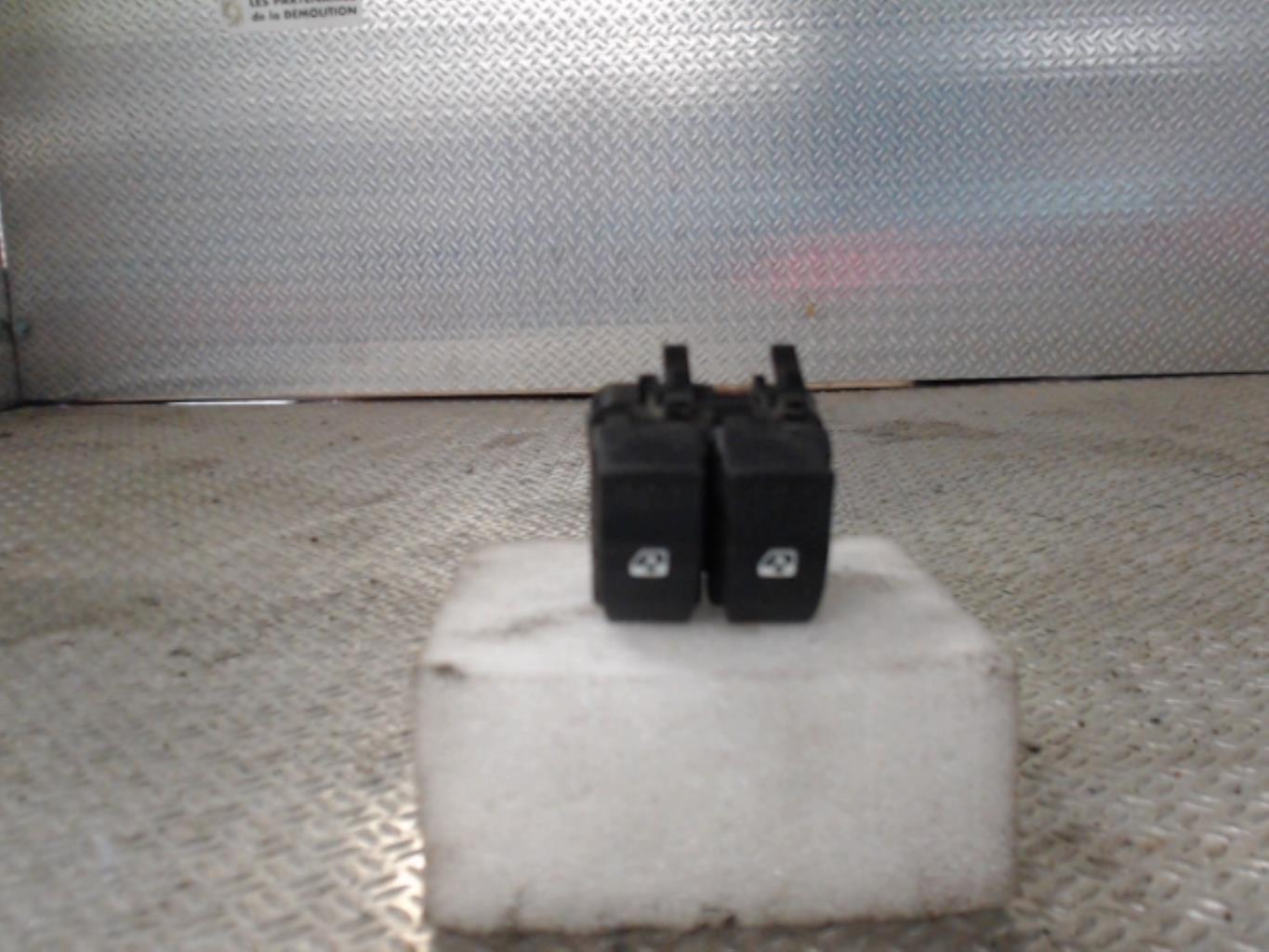 Interrupteur de leve vitre RENAULT GRAND SCENIC 2 PHASE 1 Diesel - 1