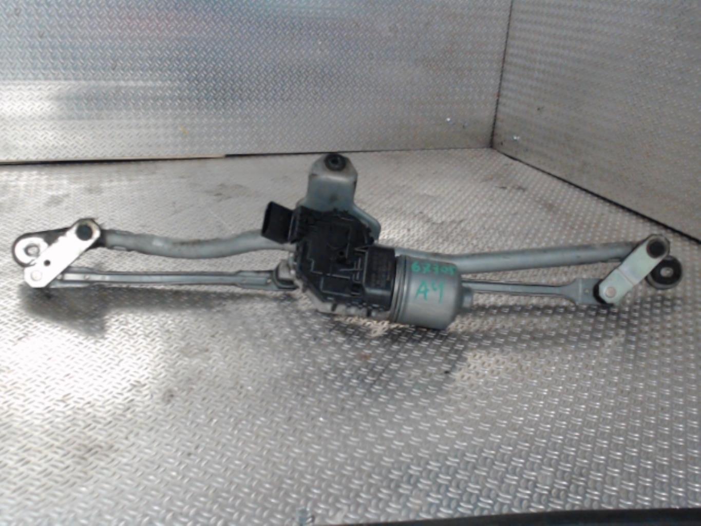 Moteur essuie glace avant AUDI A4 2 AVANT PHASE 2 BREAK Diesel - 1