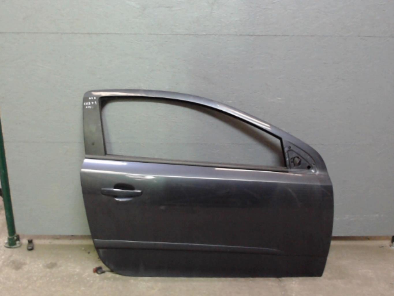 Porte avant droit OPEL ASTRA H GTC PHASE 2 Diesel - 1