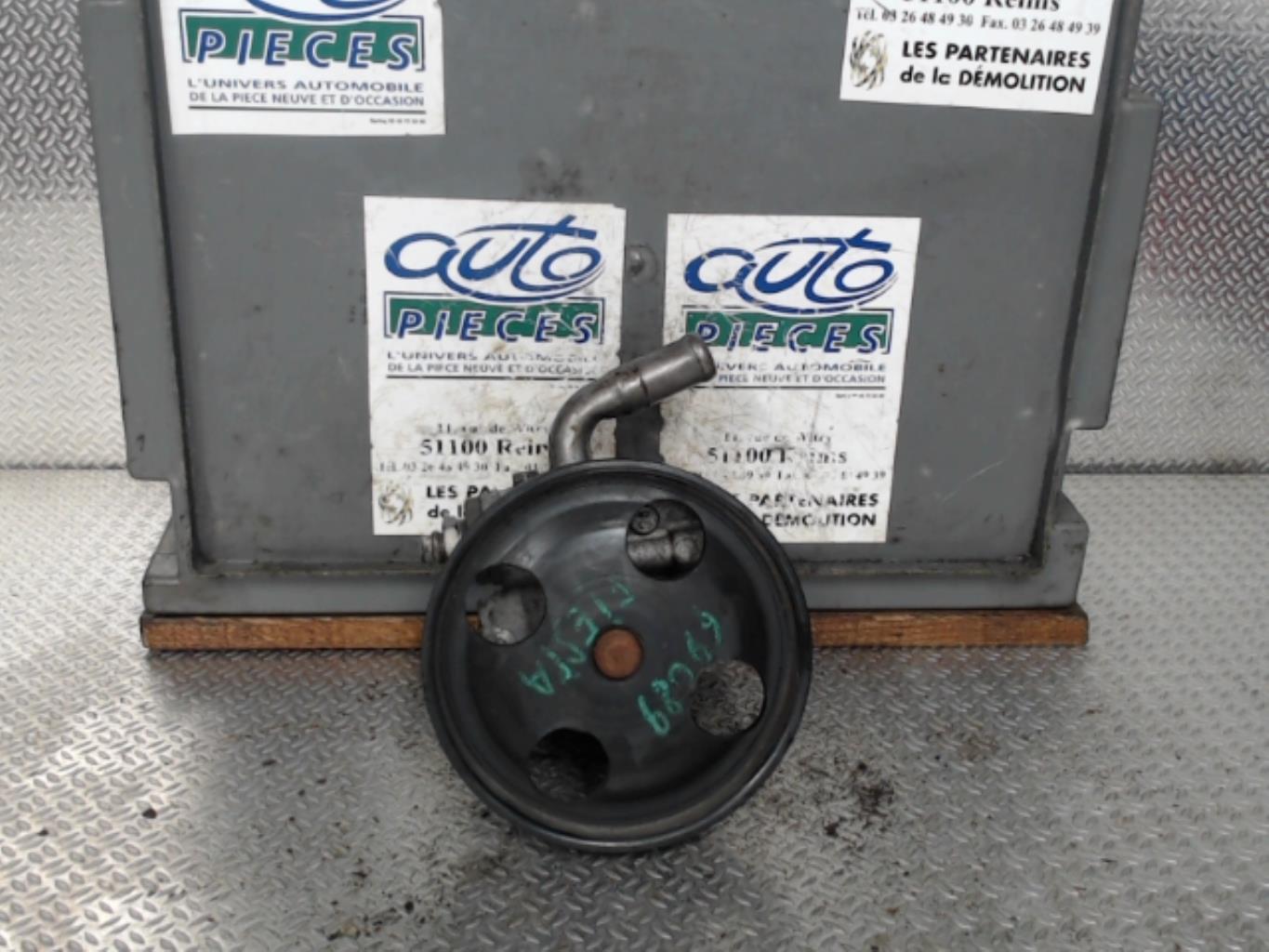 Pompe de direction FORD FIESTA 5 PHASE 2 Diesel - 1