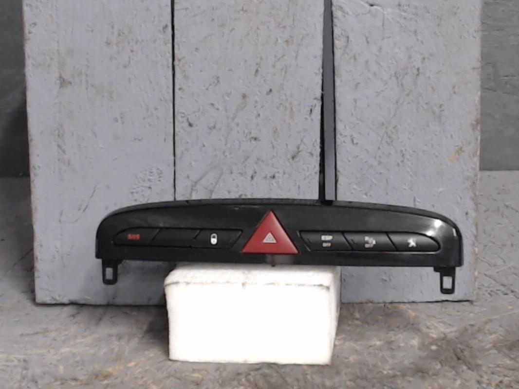 Bouton de warning PEUGEOT 308 1  - 1