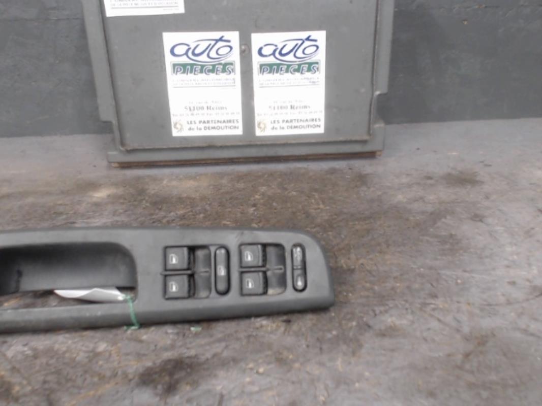 Interrupteur de leve vitre VOLKSWAGEN PASSAT 4 PHASE 2 Diesel - 1
