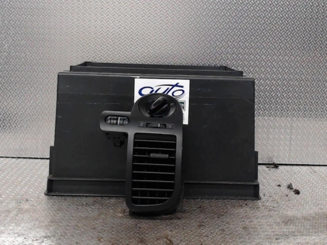 Commande de phare VOLKSWAGEN POLO 3 PHASE 2 Essence - 1