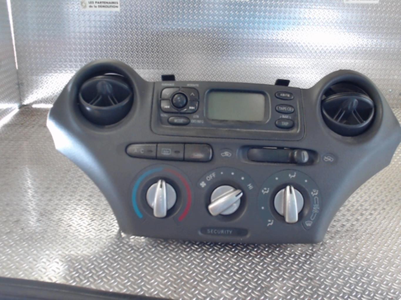 Commande chauffage TOYOTA YARIS 1 PHASE 1 Essence - 1