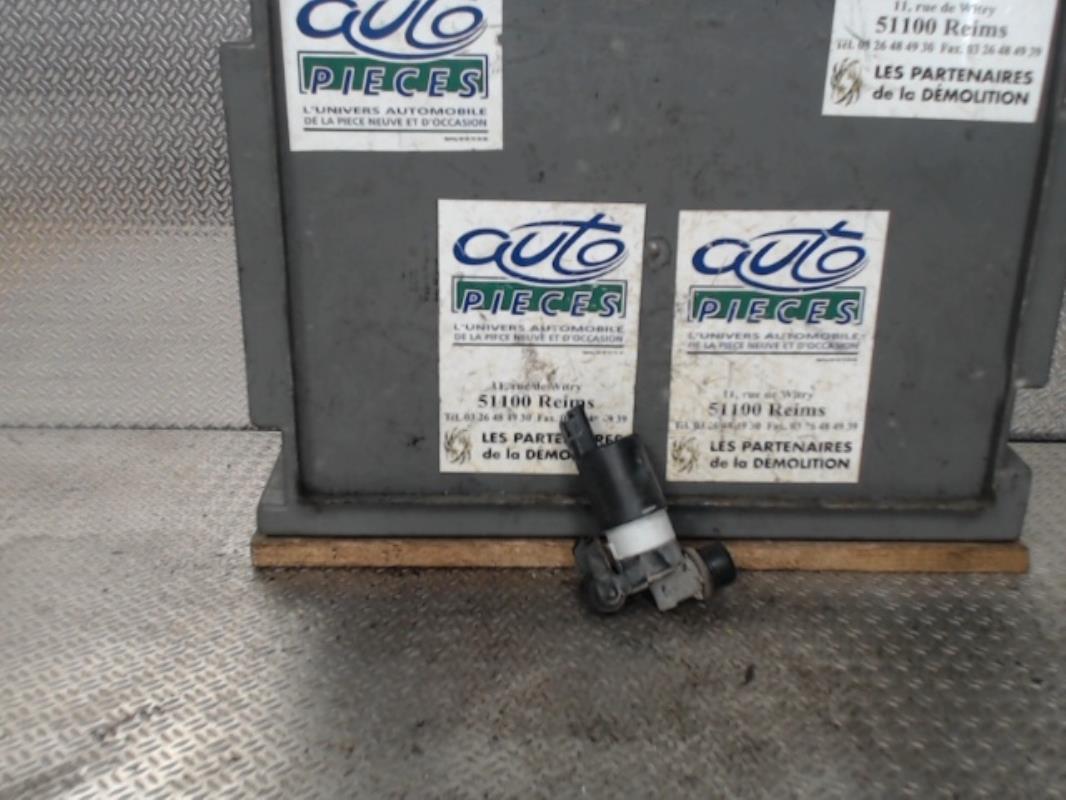 Pompe lave glace avant RENAULT MEGANE 3 PHASE 1 Diesel - 1