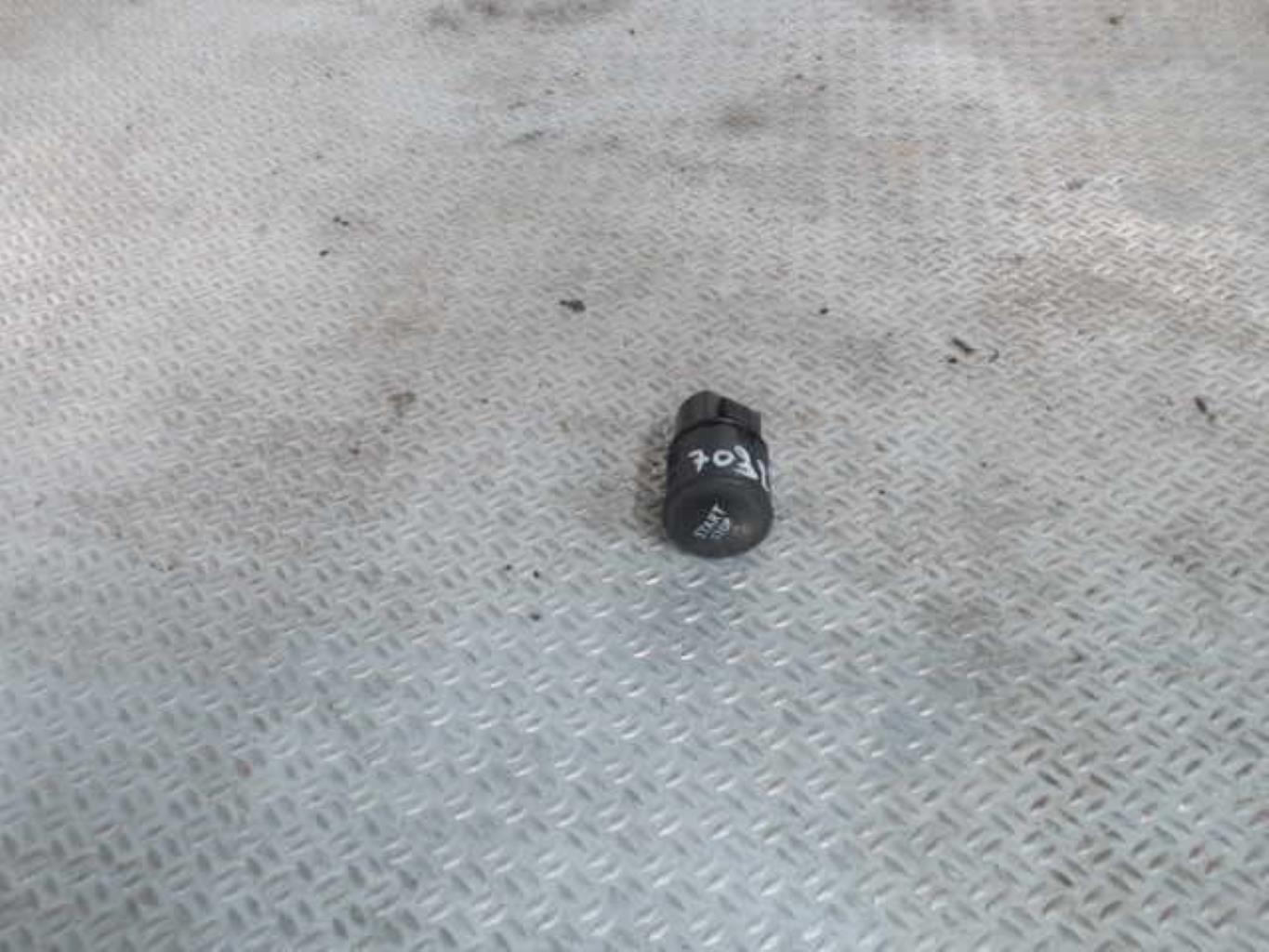 Bouton de demarrage RENAULT SCENIC 2 PHASE 1 Essence - 1