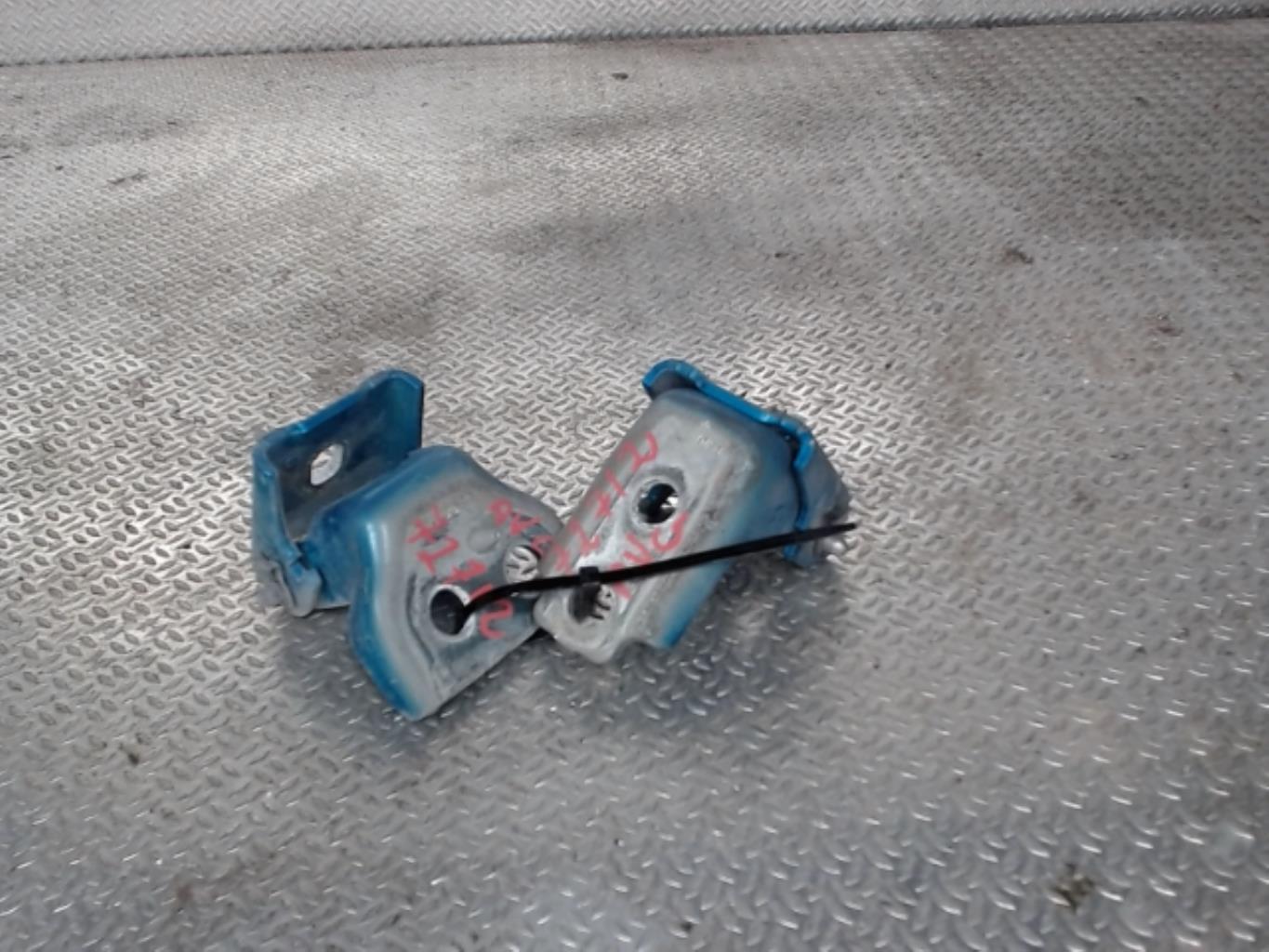 Charniere de porte avant gauche CITROEN C3 2 PHASE 1 Diesel - 1