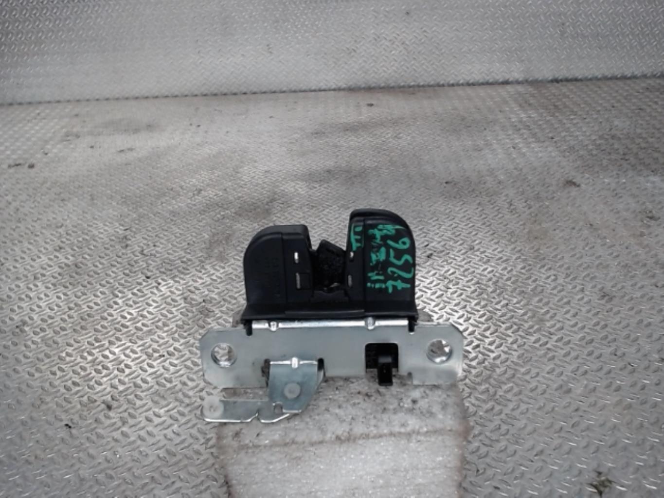 Fermeture centralisee coffre SEAT IBIZA 3 PHASE 1 Diesel - 1