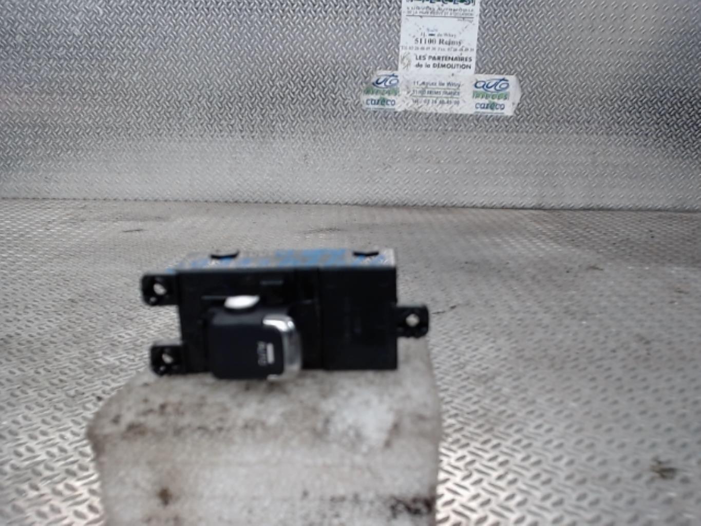 Interrupteur de leve vitre arriere droit KIA CEE-D 2 PHASE 2 Diesel - 1
