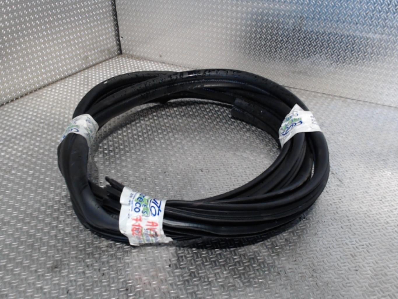 Joint de porte avant droite RENAULT MASTER 3 Diesel - 1