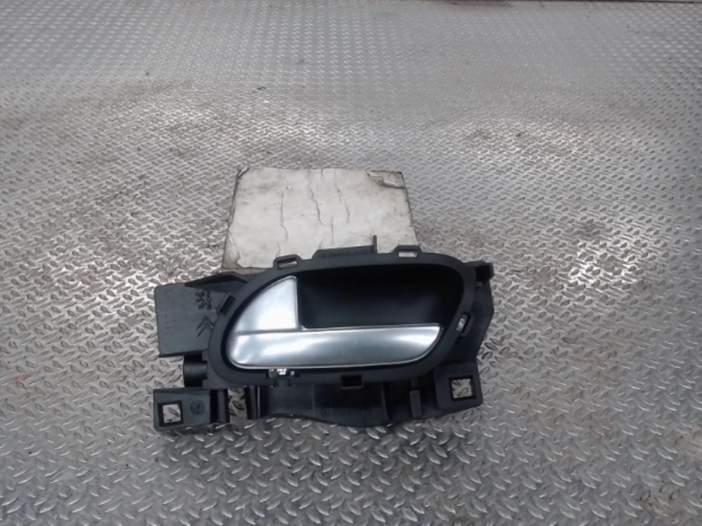 Poignee interieur arriere gauche CITROEN C4 2 PHASE 1 Essence - 1