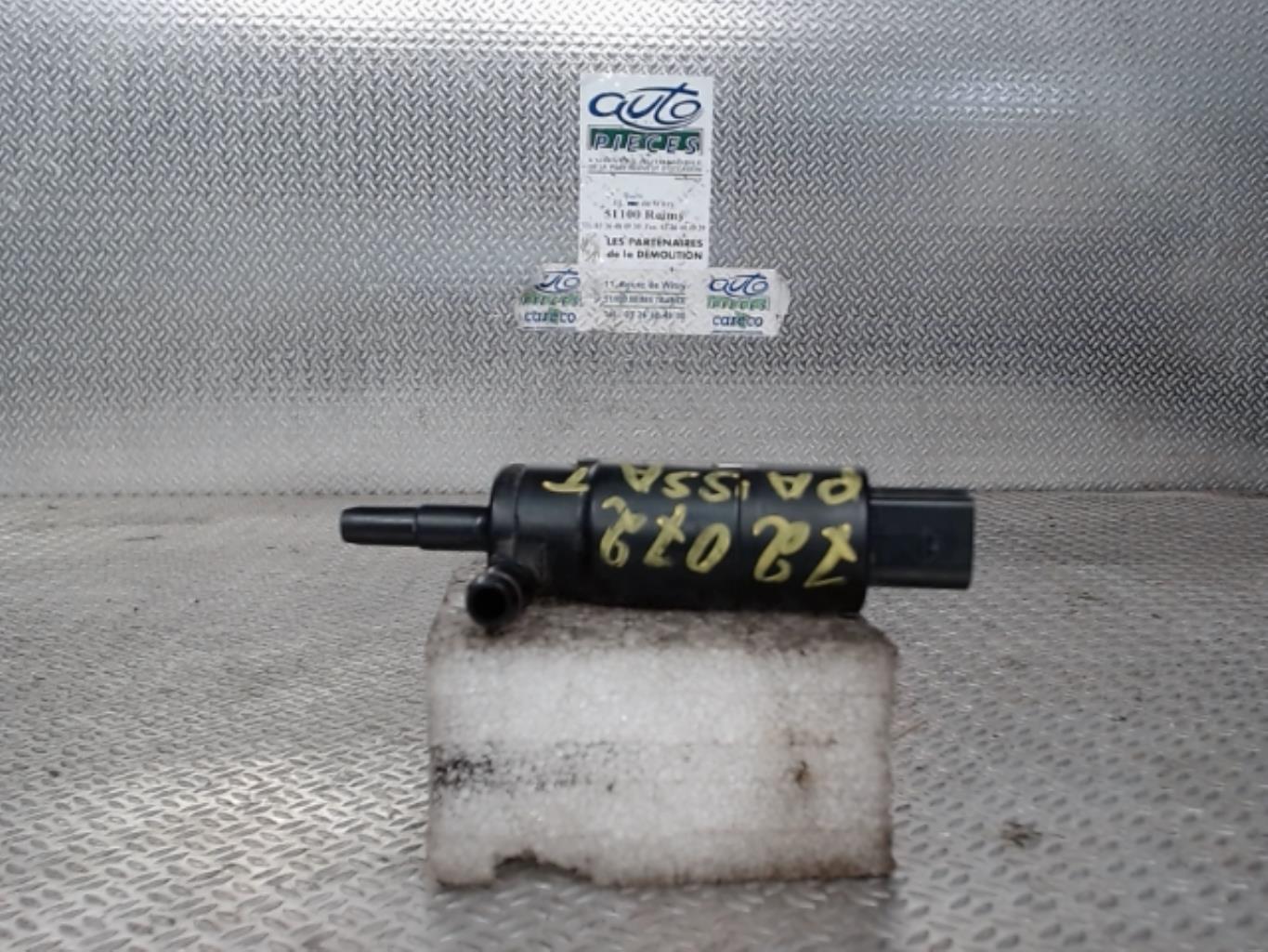Pompe lave phares VOLKSWAGEN PASSAT 5 Diesel - 1