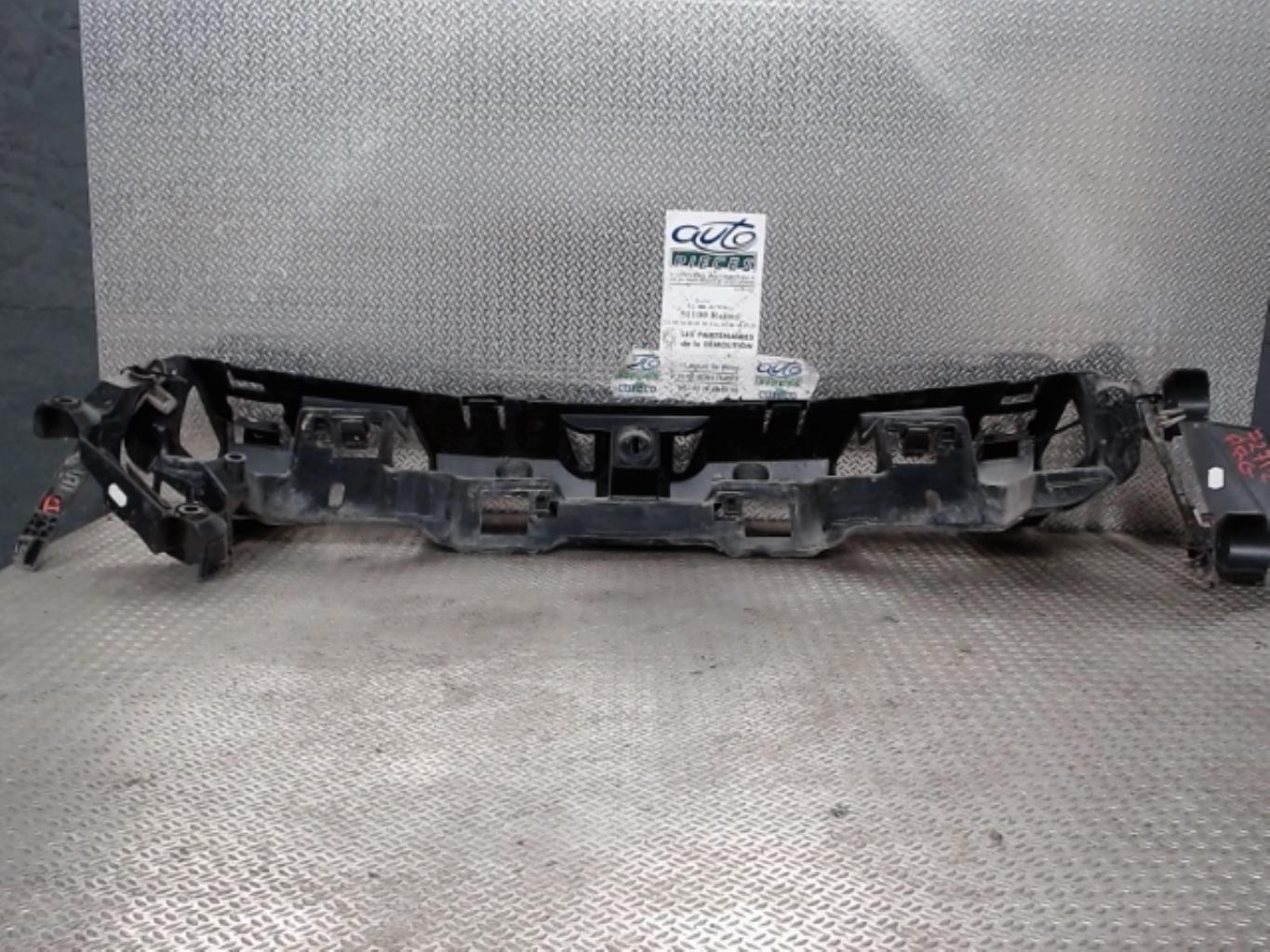 Support de pare chocs arriere CITROEN C3 2 PHASE 1 Diesel - 1
