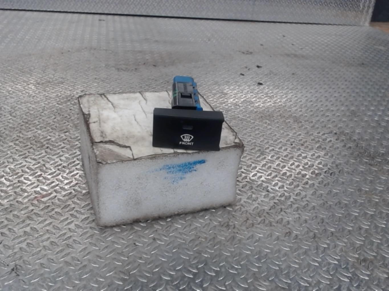 Bouton/Interrupteur HYUNDAI SANTA FE 2 PHASE 1 Diesel - 1