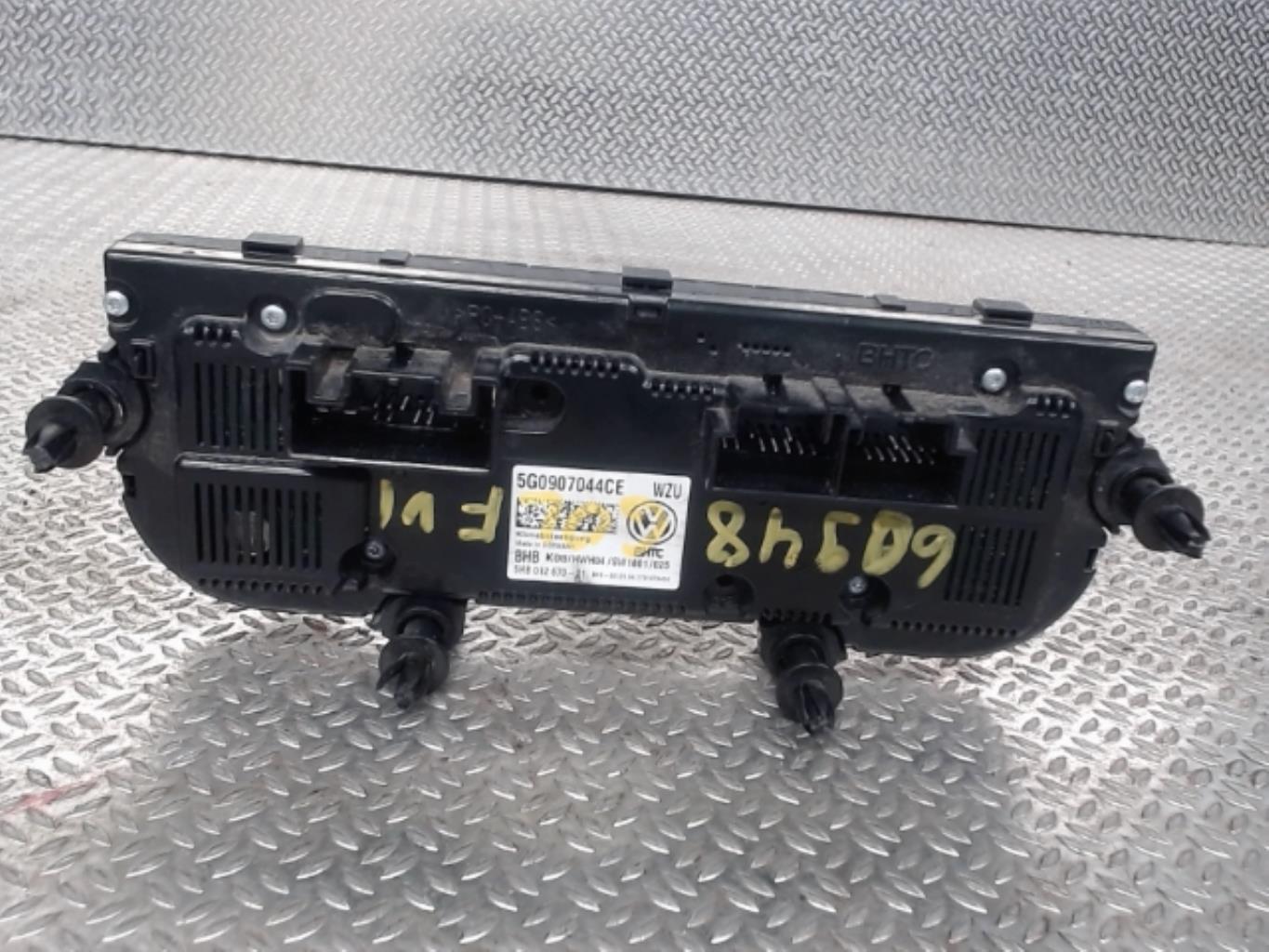 Commande chauffage VOLKSWAGEN GOLF 7 PHASE 2 Essence - 1