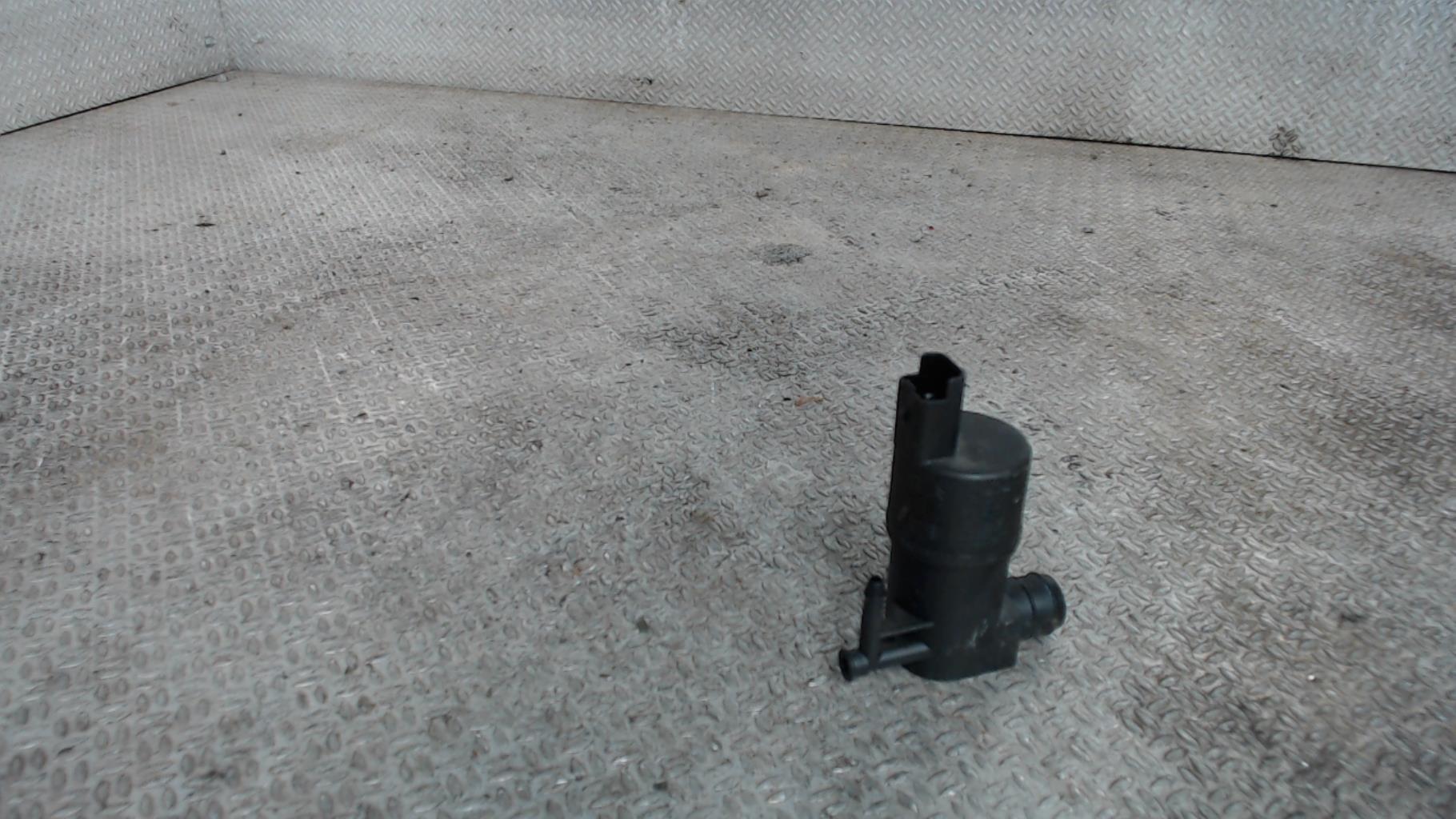 Pompe lave glace avant RENAULT MASTER 3 Diesel - 1