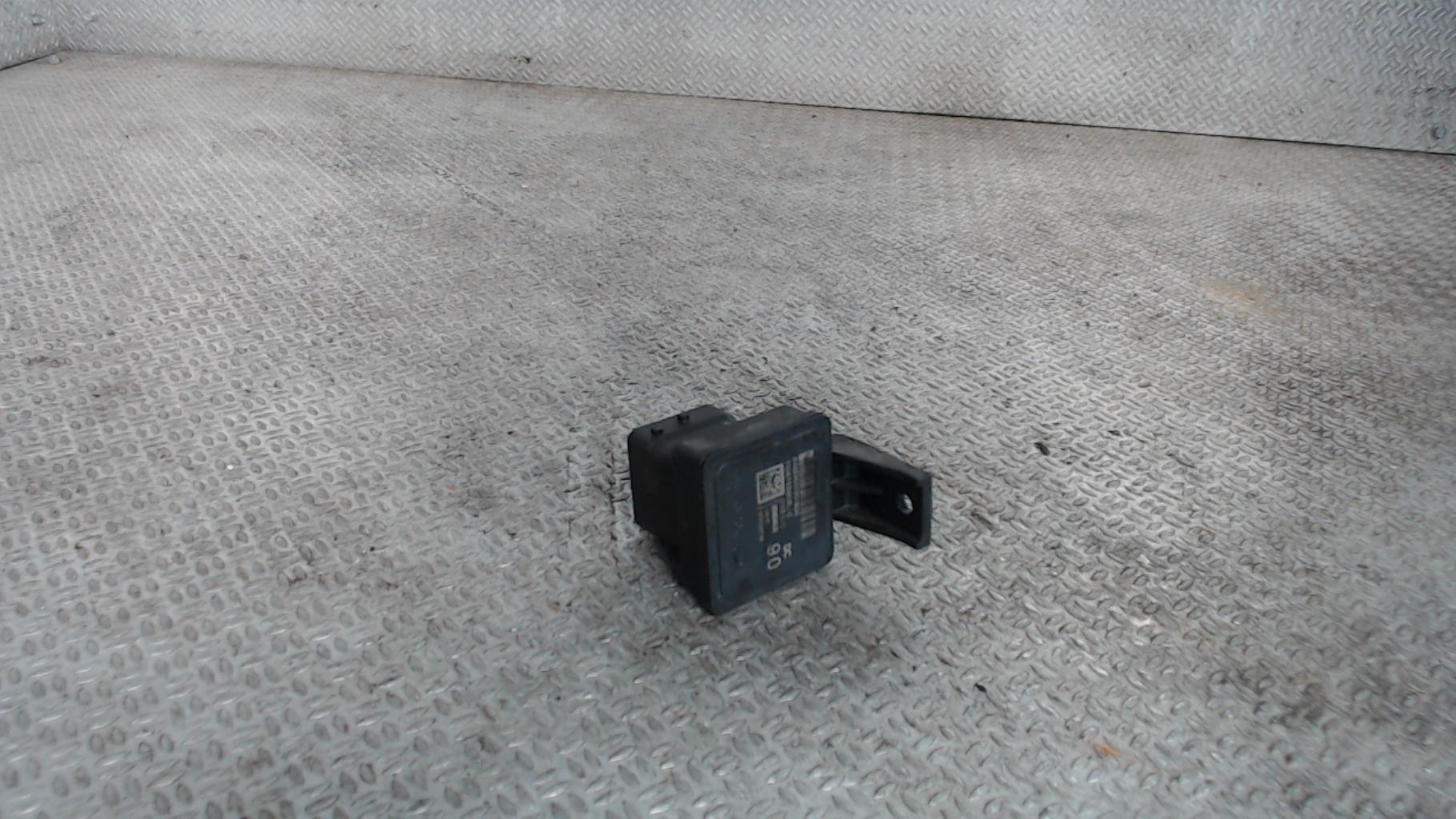 Relais de prechauffage RENAULT MASTER 3 Diesel - 1