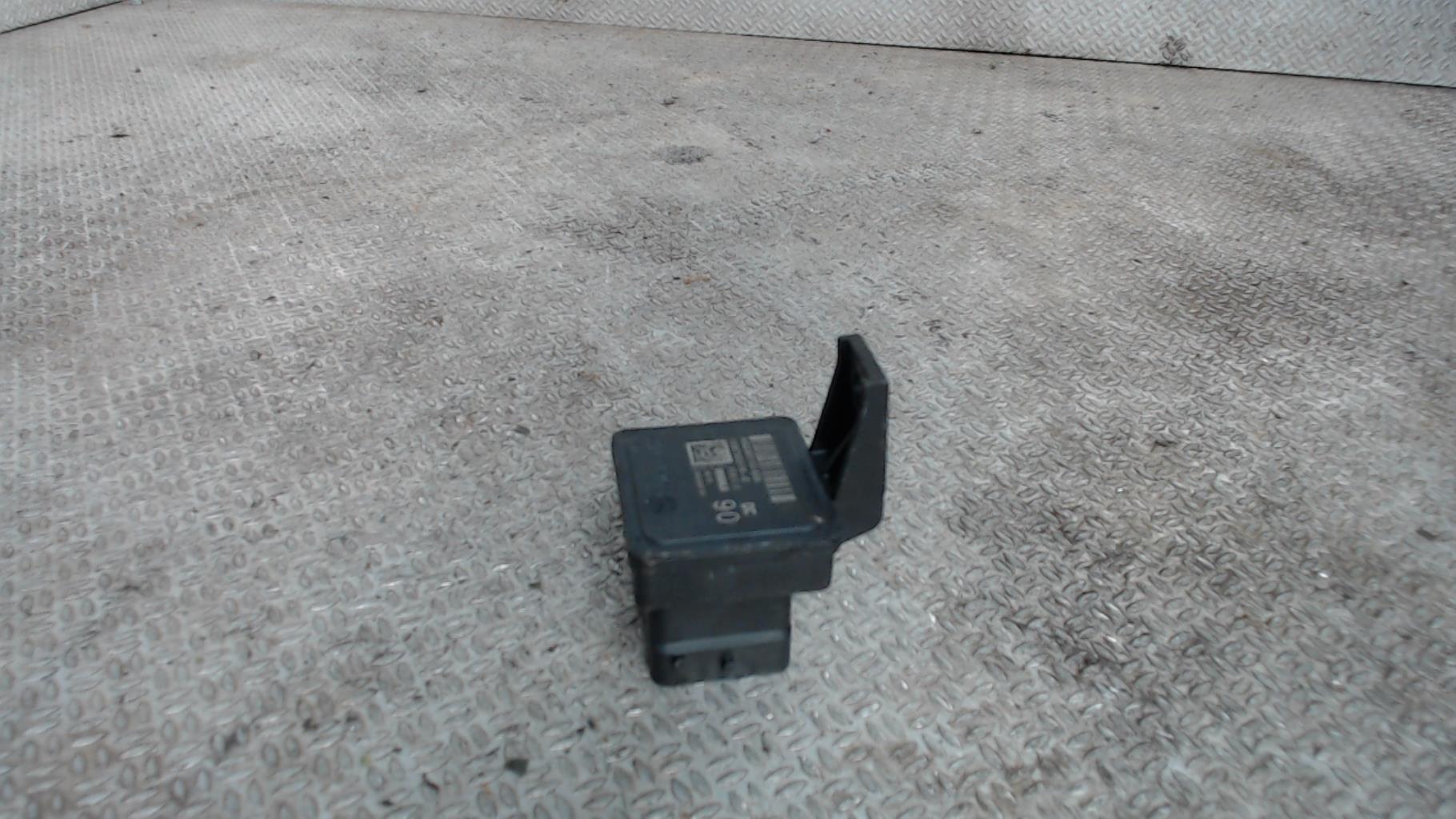 Relais de prechauffage RENAULT MASTER 3 Diesel - 1