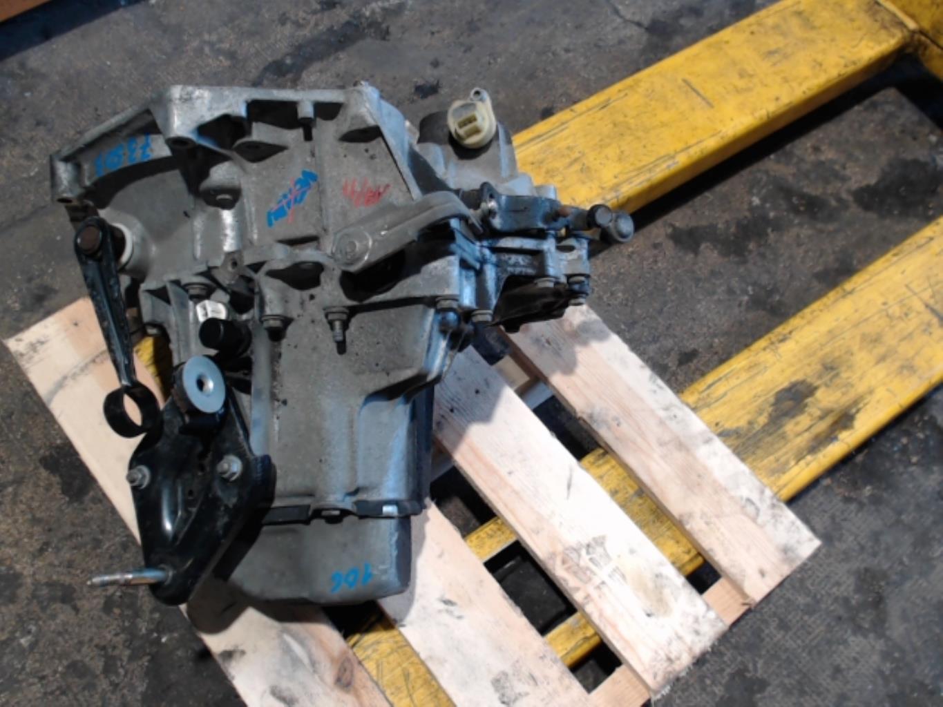 Boite de vitesses PEUGEOT 106 PHASE 2 Essence - 1