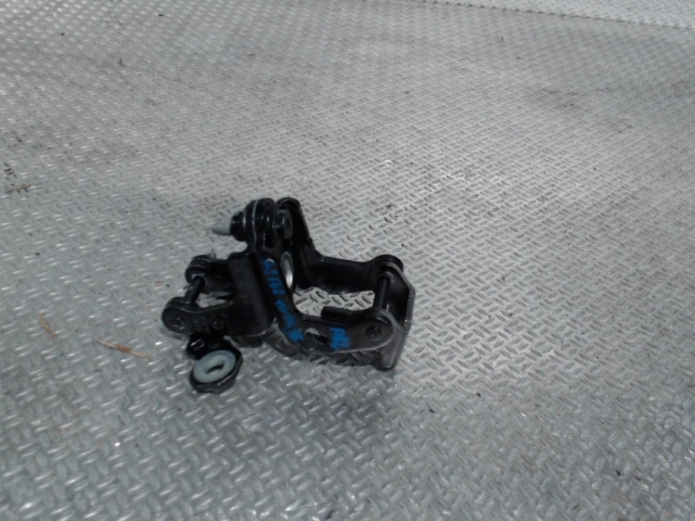 Charniere de porte arriere gauche RENAULT ESPACE 5 Diesel - 1
