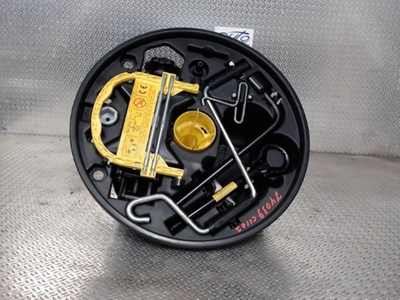 Cric (Ensemble depannage) RENAULT CLIO 2 PHASE 1 Diesel - 1