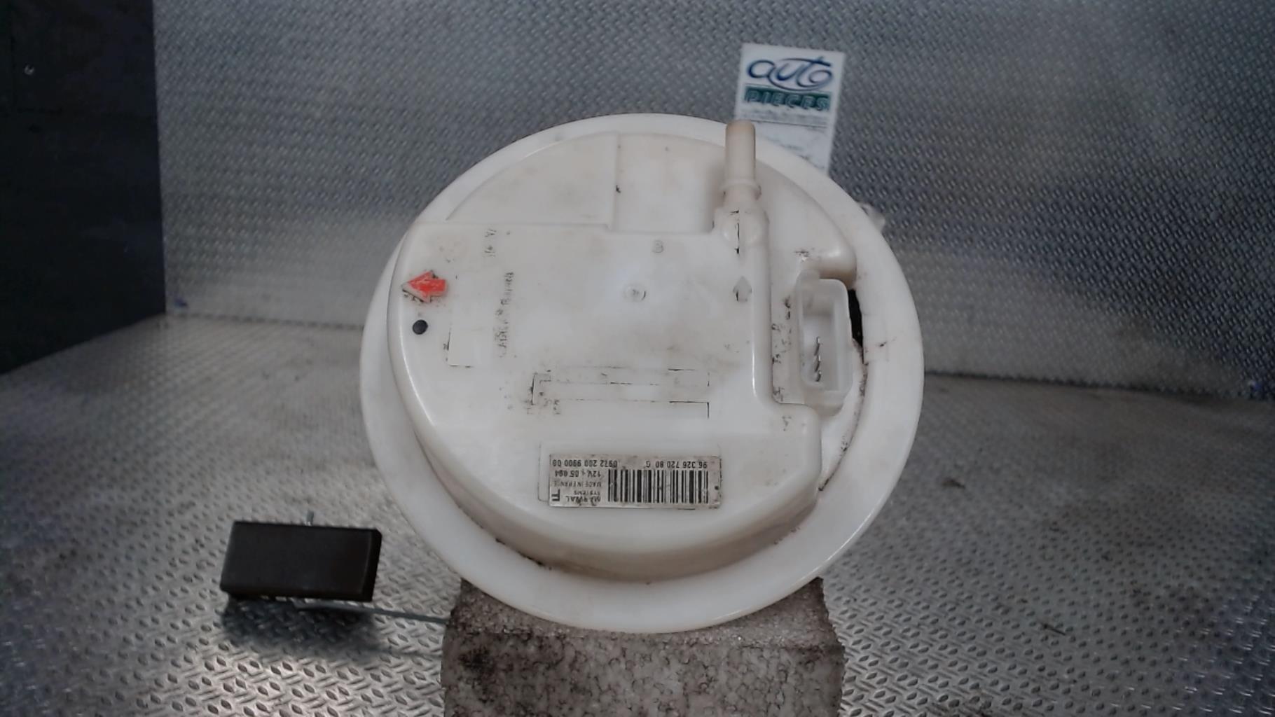 Pompe à carburant CITROEN C4 1 PHASE 1 Essence - 1