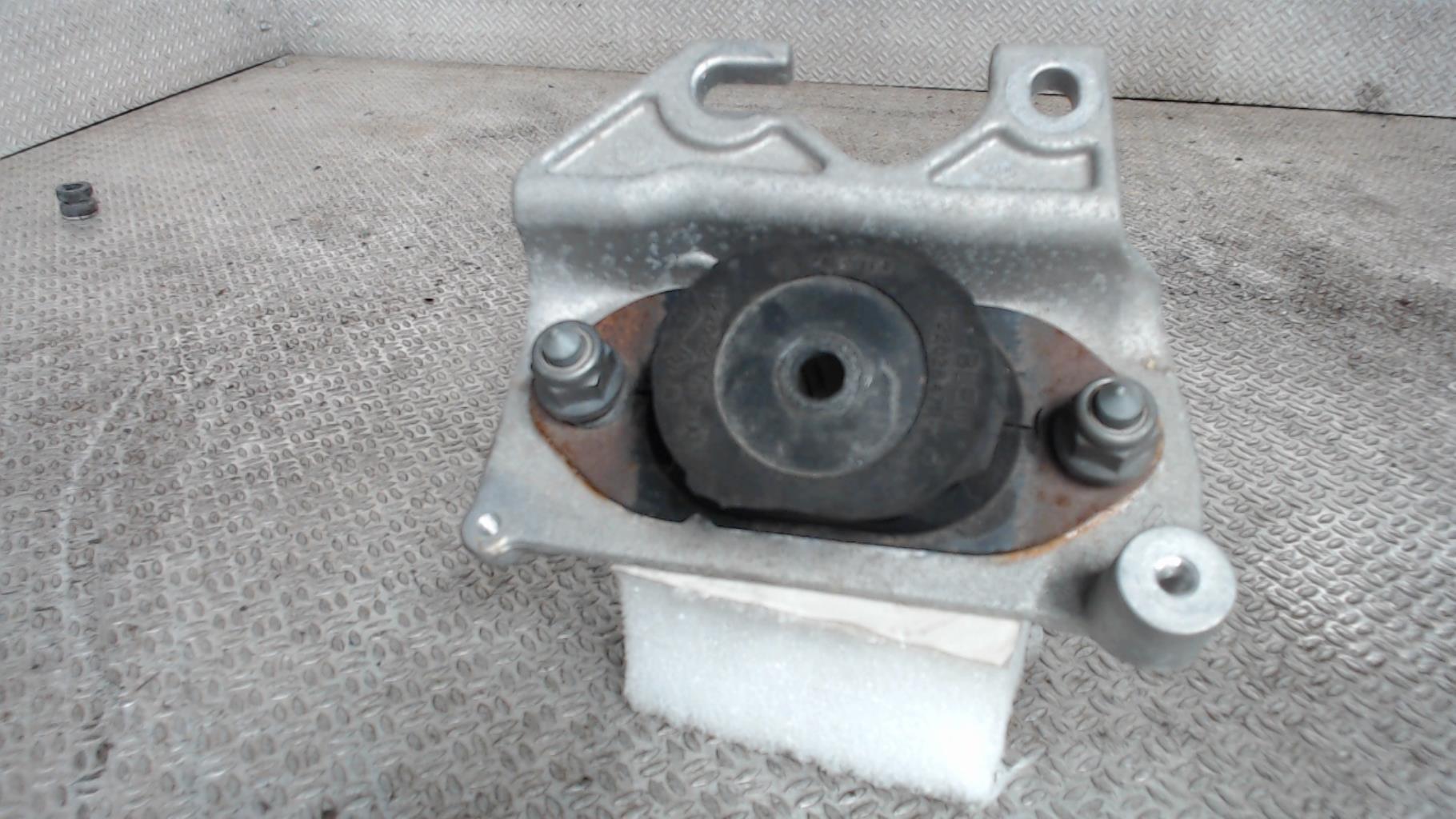 Support moteur gauche RENAULT CAPTUR 1 Diesel - 1
