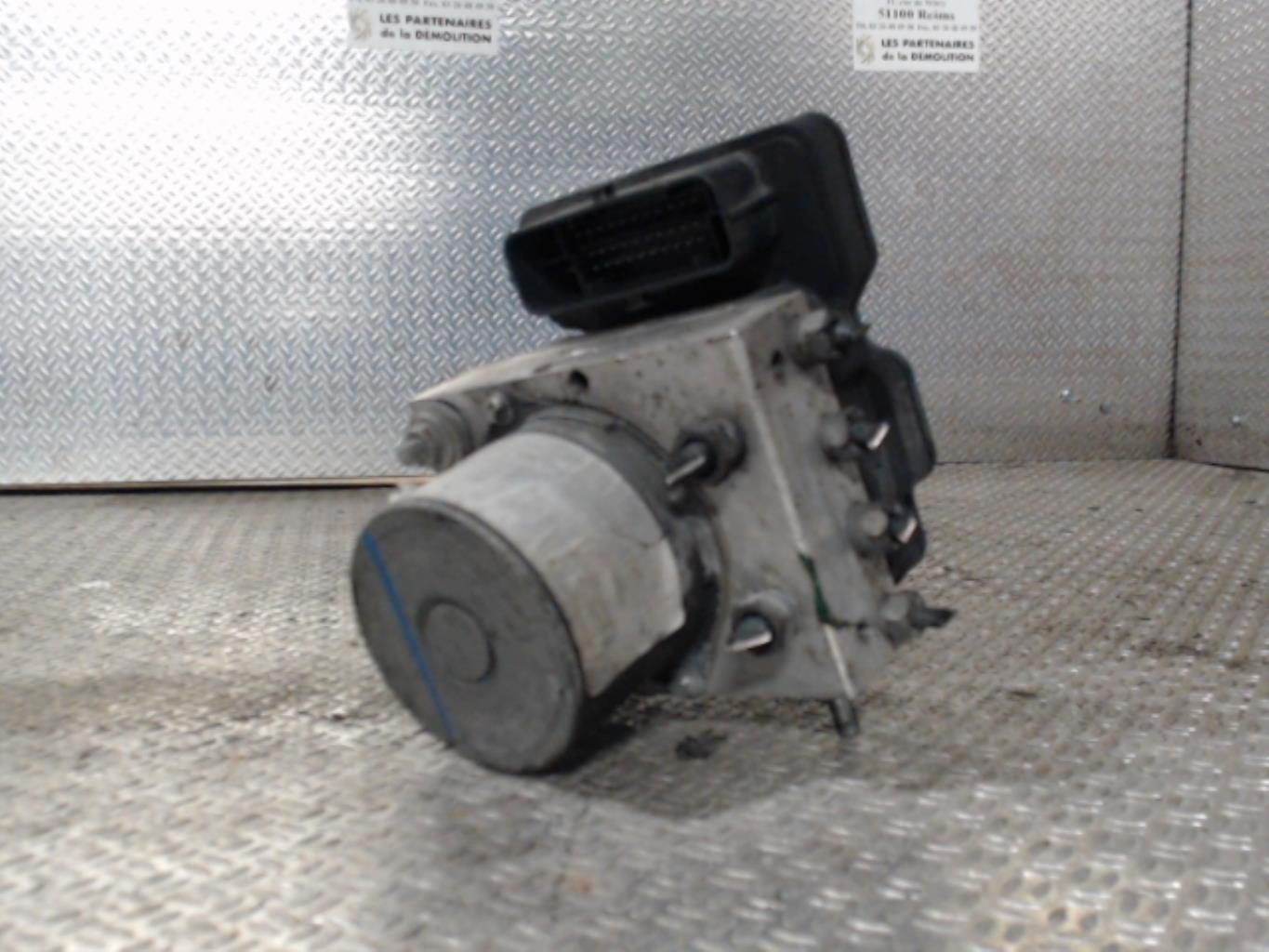 Bloc ABS (freins anti-blocage) RENAULT MASTER 3 PHASE 2 Diesel - 1