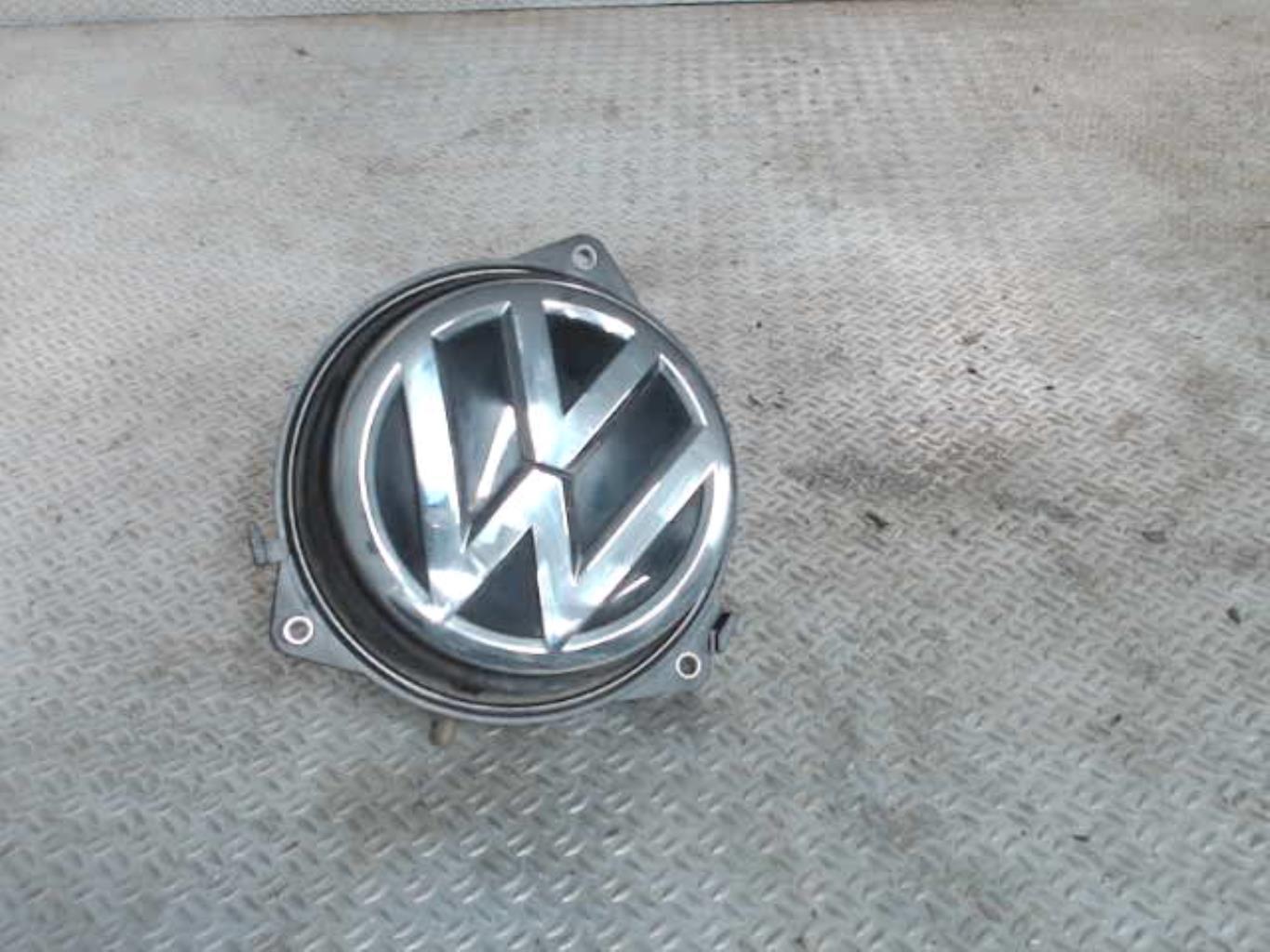 Bouton de coffre VOLKSWAGEN GOLF 7 PHASE 1 Diesel - 1