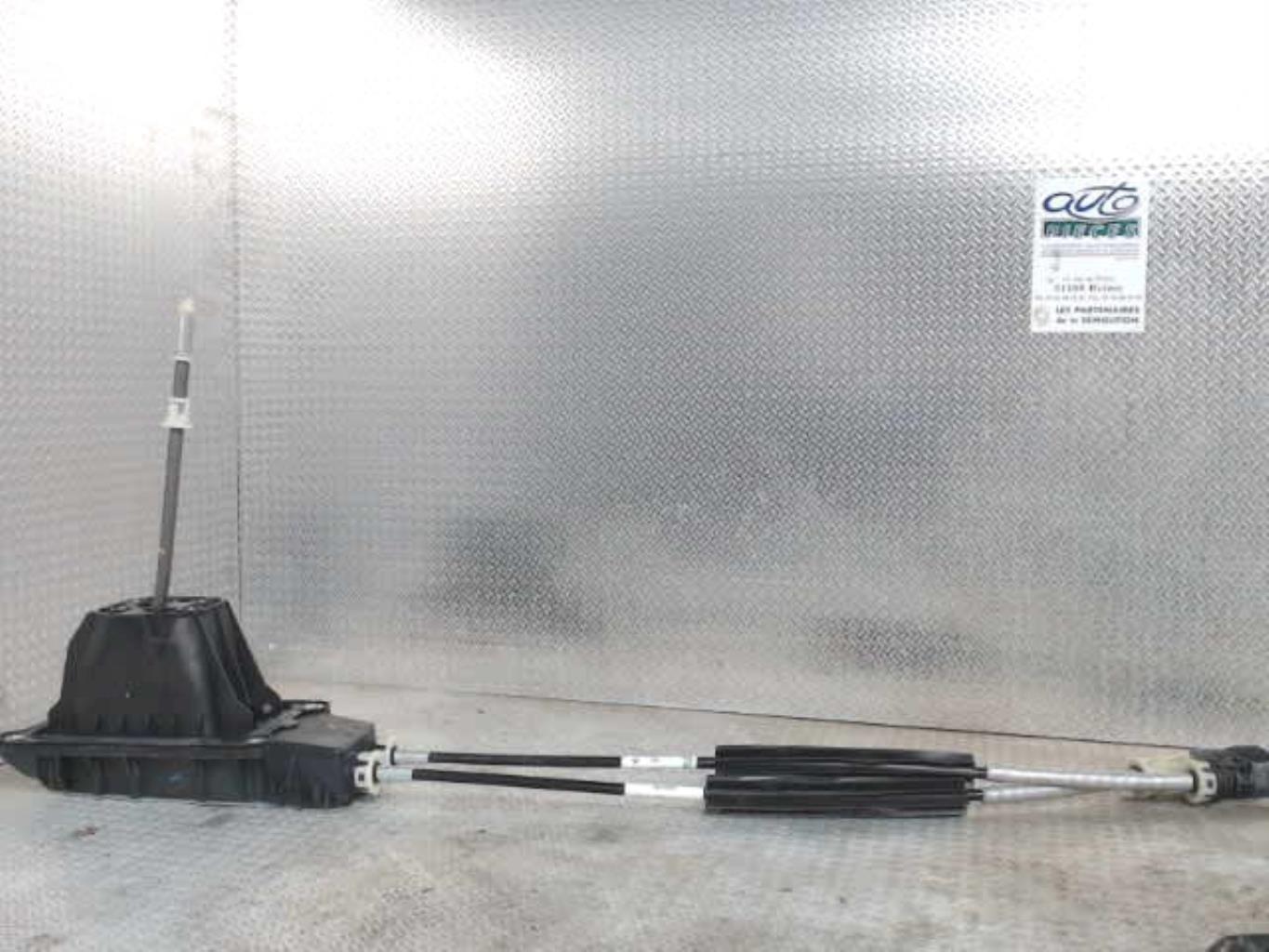 Levier de vitesses RENAULT CLIO 4 PHASE 2 Essence - 1