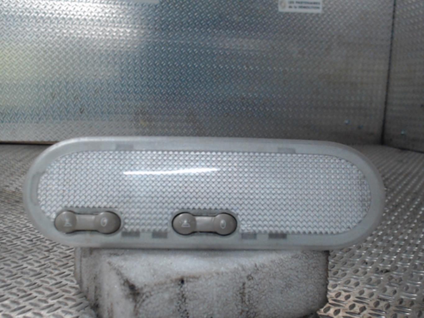 Eclairage de plafonnier RENAULT SCENIC 2  - 1