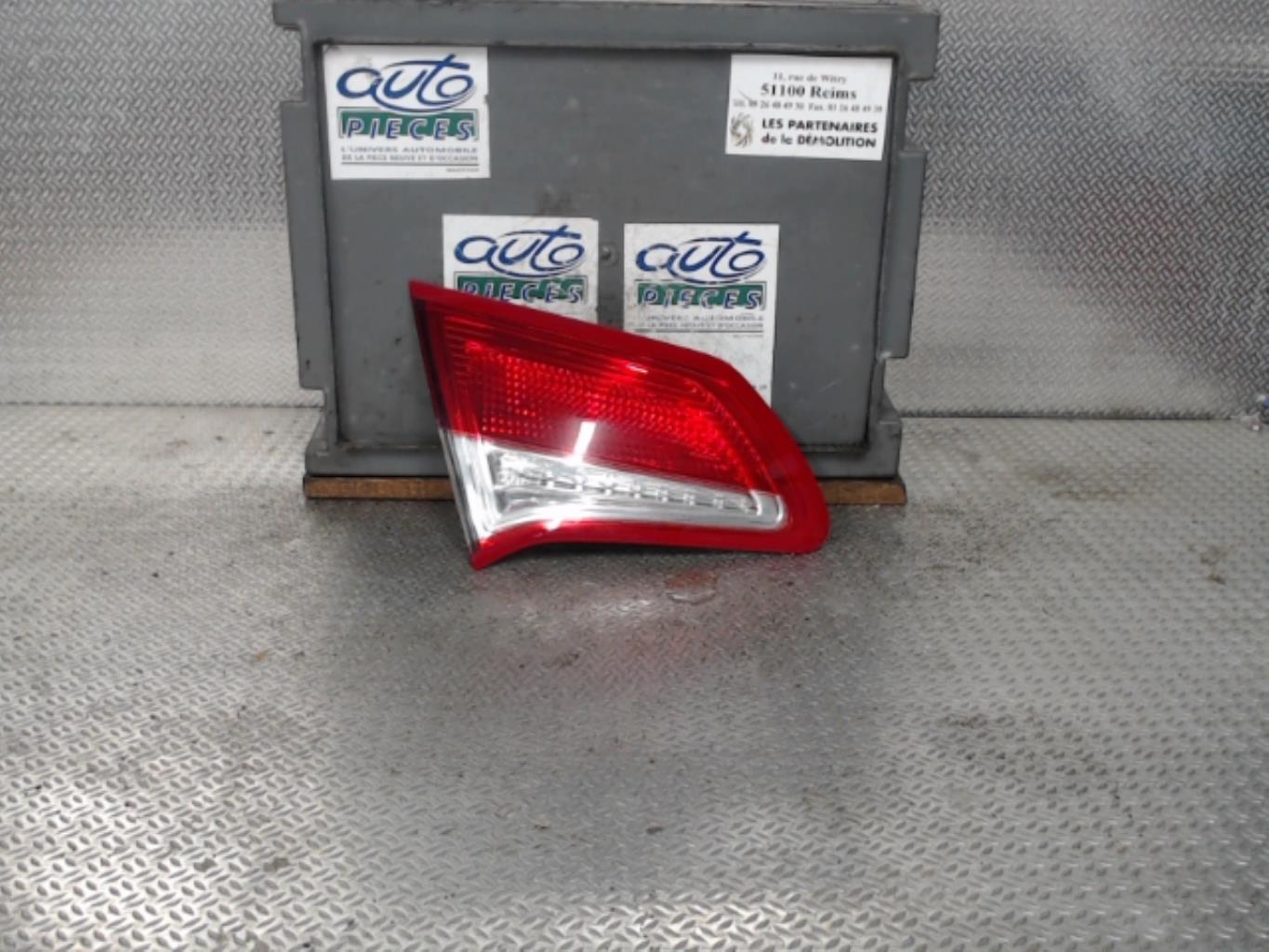 Feu arriere secondaire gauche (feux) CITROEN C4 2 PHASE 1 Diesel - 1